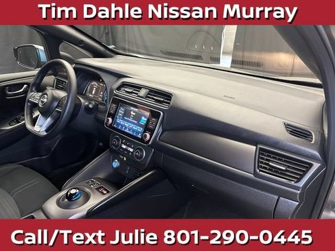 Used 2024 Nissan Leaf S FWD image 17
