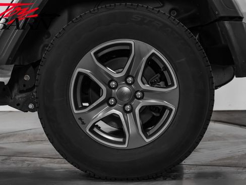 Used 2019 Jeep Wrangler Unlimited Sport S image 19