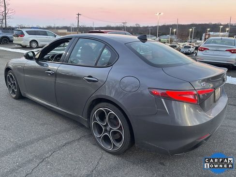 Used 2024 Alfa Romeo Giulia Veloce image 4