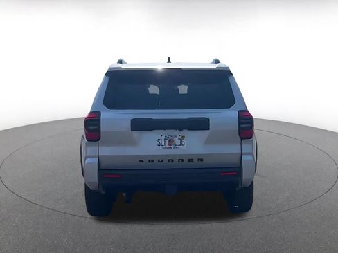 Used 2025 Toyota 4Runner SR5 RWD image 12