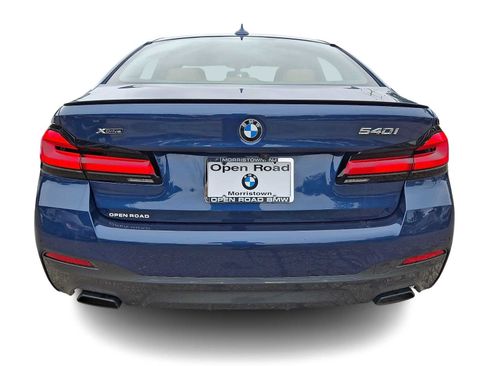 Used 2023 BMW 540i xDrive w/ M Sport Package AWD/4WD image 5