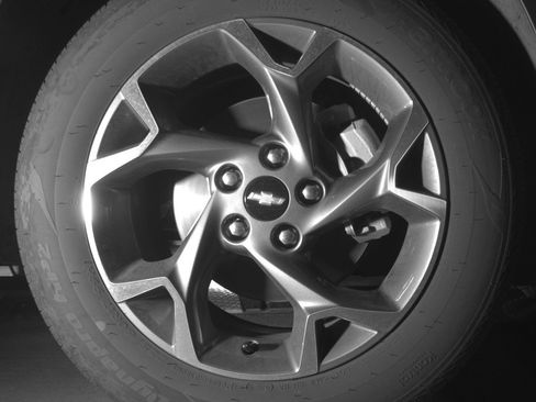 Used 2025 Chevrolet Trax LT FWD image 13