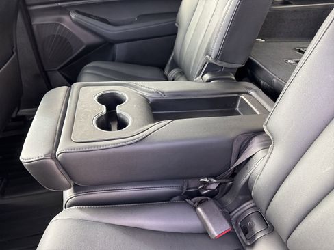 Used 2022 Acura MDX SH-AWD image 15