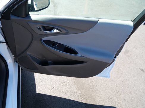 Used 2022 Chevrolet Malibu LT FWD image 30