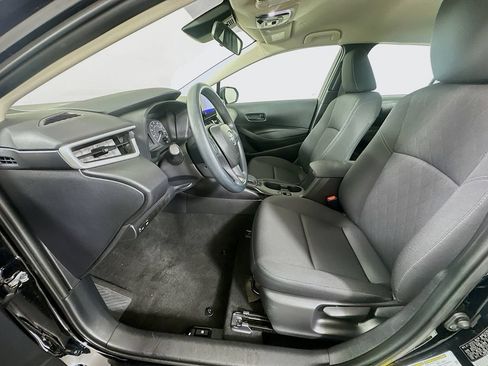 Certified 2025 Toyota Corolla LE FWD image 20