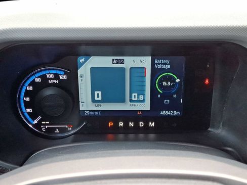 Used 2023 Ford Bronco Badlands image 17