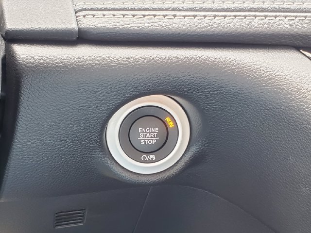 New 2027 Chrysler Pacifica Select FWD image 12
