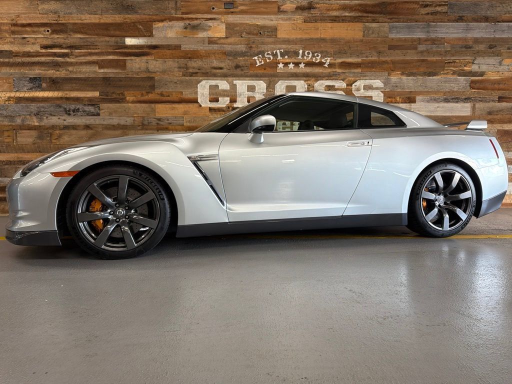 Used 2009 Nissan GT-R Premium AWD/4WD image 59