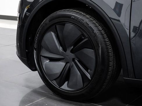 Used 2026 Tesla Model Y 2WD image 52