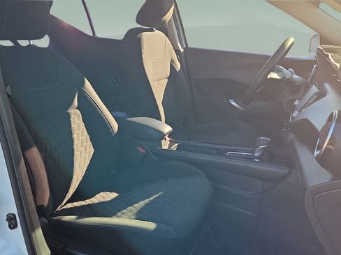 Used 2022 Nissan Kicks SV FWD image 19