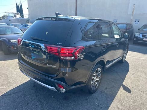 Used 2017 Mitsubishi Outlander ES image 15