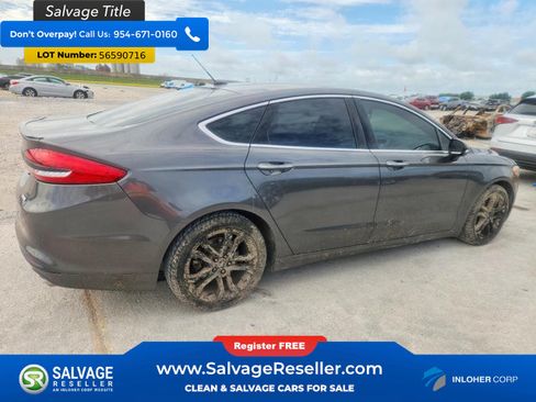 Used 2017 Ford Fusion SE w/ Fusion SE Technology Package FWD image 4