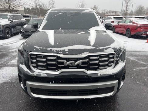 Certified 2024 Kia Telluride S w/ S Sunroof Package image 2