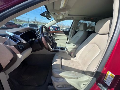 Used 2014 Cadillac SRX Luxury w/ Driver Awareness Package image 12