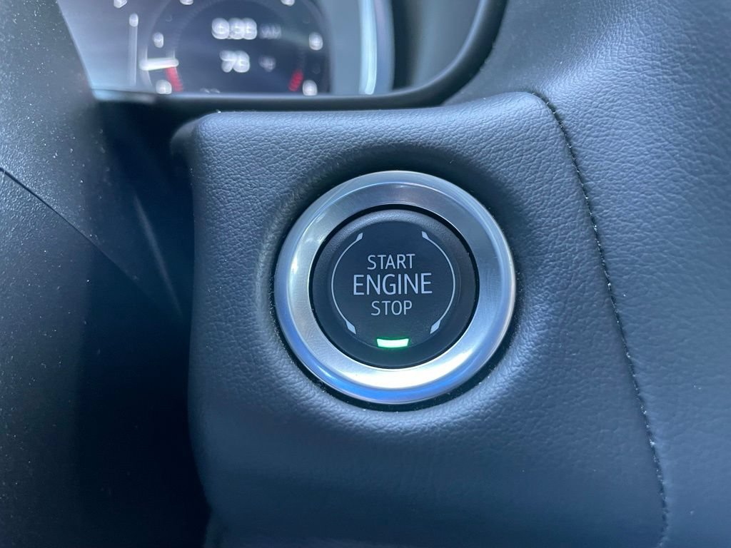 Used 2024 GMC Yukon SLE AWD/4WD image 39
