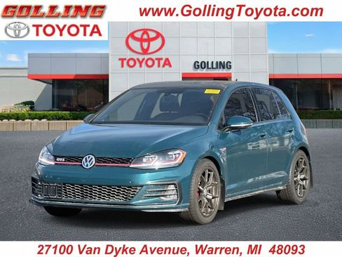 Used 2018 Volkswagen Golf 4-Door image 1