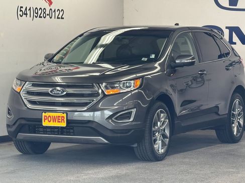 Used 2017 Ford Edge Titanium w/ Equipment Group 301A AWD/4WD image 7