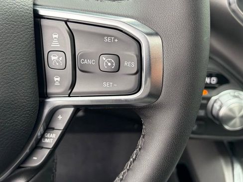 New 2026 RAM 1500 Laramie AWD/4WD image 18