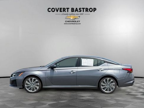 Used 2023 Nissan Altima 2.5 SL FWD image 2