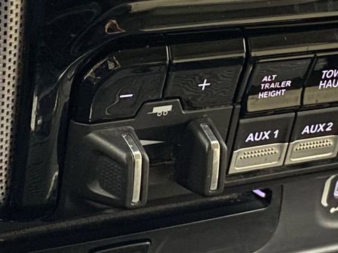 Used 2019 RAM 2500 Limited image 29