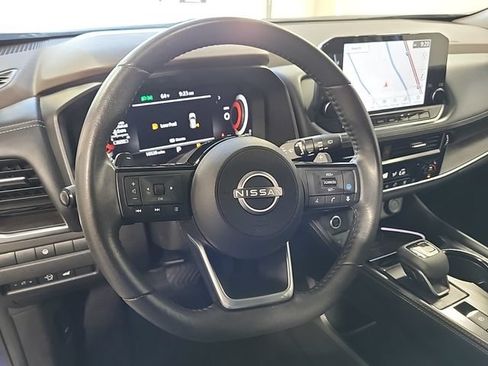 Used 2023 Nissan Rogue Platinum AWD/4WD image 12