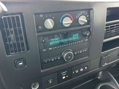 Used 2022 Chevrolet Express 2500 w/ Driver Convenience Package RWD image 22