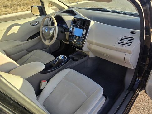 Used 2014 Nissan Leaf SV w/ LED & Quick Charge Package image 26