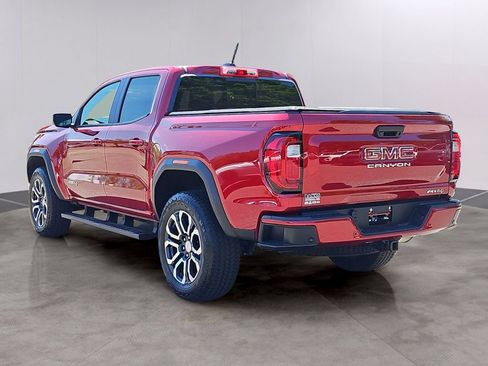Used 2024 GMC Canyon AT4 w/ AT4 Premium Package AWD/4WD image 6