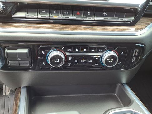 Used 2024 GMC Sierra 1500 Elevation w/ Preferred Package AWD/4WD image 27