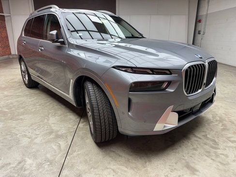 Used 2026 BMW X7 xDrive40i image 7