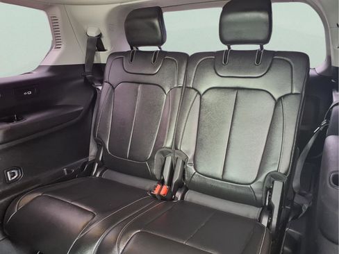 Used 2023 Jeep Grand Cherokee L Limited image 12