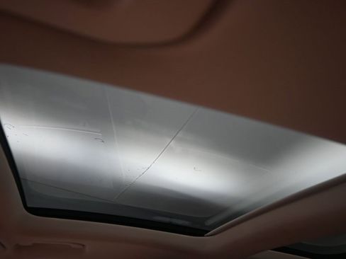 Used 2022 Mercedes-Benz GLC 300 w/ Premium Package Lite image 19