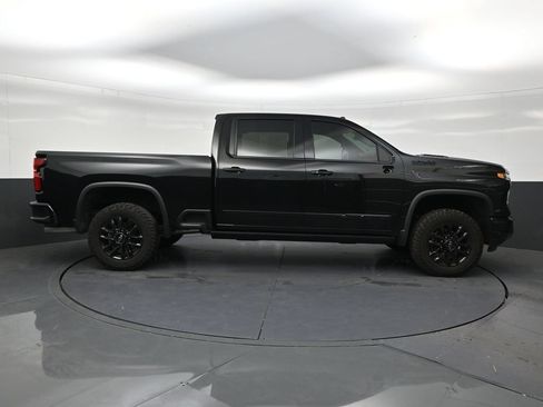 Used 2026 Chevrolet Silverado 2500 High Country w/ High Country Premium Package AWD/4WD image 6