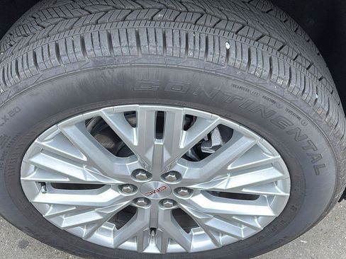 New 2025 GMC Acadia Elevation w/ Elevation Premium Package image 9