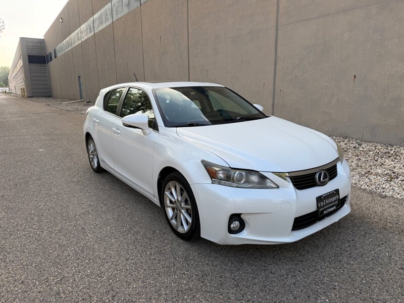 Used 2011 Lexus CT 200h Premium w/ Premium Audio Pkg FWD image 10