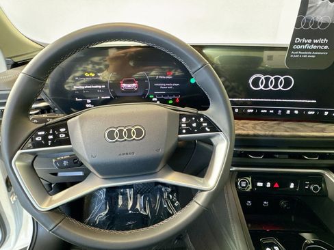 New 2025 Audi Q5 Premium Plus image 10