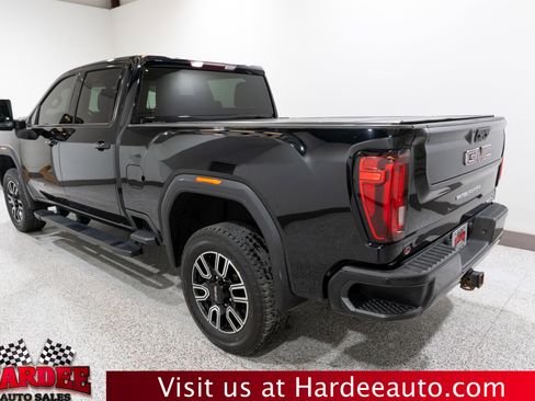 Used 2023 GMC Sierra 2500 AT4 image 3