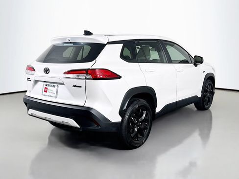 Certified 2025 Toyota Corolla Cross L FWD image 5