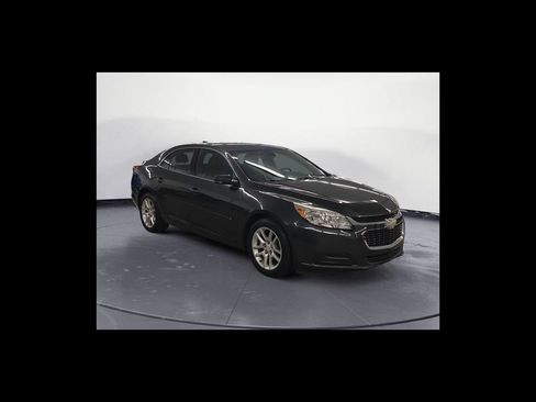 Used 2016 Chevrolet Malibu LT w/ Power Convenience Package FWD image 8