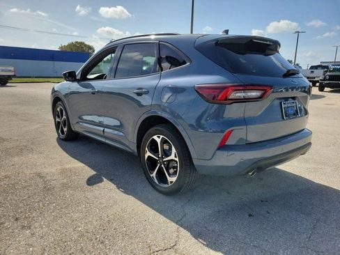 Certified 2023 Ford Escape ST-Line Elite w/ Premium Technology Package image 4