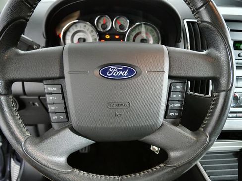 Used 2009 Ford Edge Limited FWD image 23