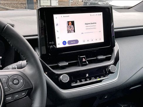 Used 2026 Toyota Corolla SE image 7