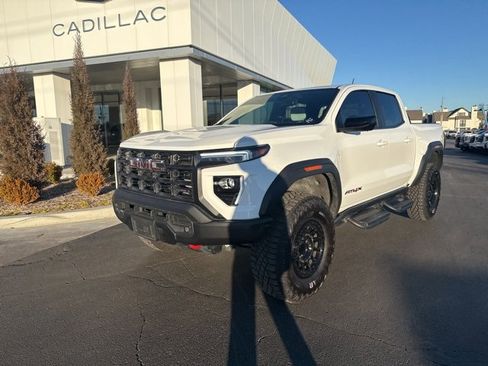 Used 2024 GMC Canyon AT4X w/ AT4X AEV Edition image 5