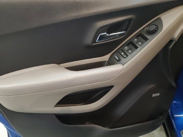 Used 2015 Chevrolet Trax LTZ AWD/4WD image 12