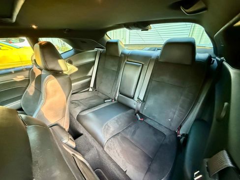 Used 2022 Dodge Challenger R/T w/ Plus Package image 30