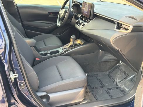Used 2024 Toyota Corolla LE w/ LE Convenience Package FWD image 9