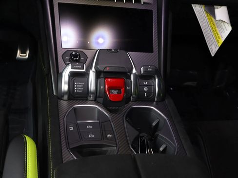 Used 2023 Lamborghini Urus Performante image 26