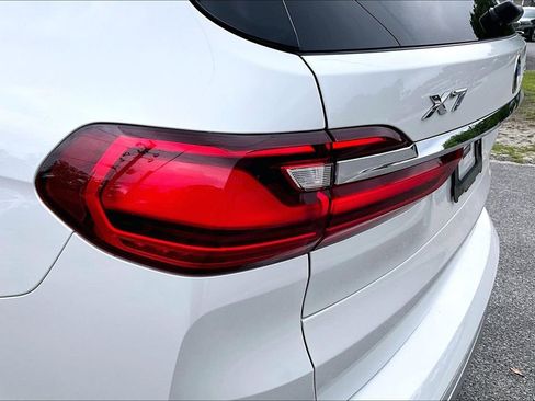 Used 2021 BMW X7 xDrive40i w/ Premium Package AWD/4WD image 19