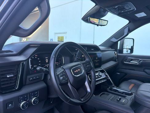 Used 2025 GMC Sierra 3500 AT4 w/ AT4 Premium Plus Package AWD/4WD image 10