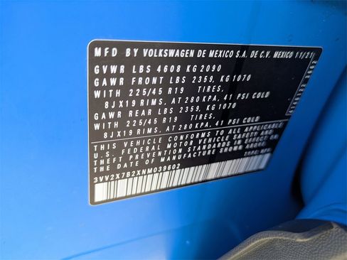Used 2022 Volkswagen Taos SEL w/ Panoramic Sunroof Package image 37